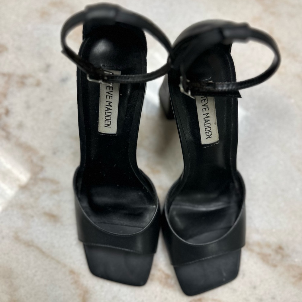 STEVE MADDEN margot black leather heel with ankle strap & block heels — size 7.5 - Picture 10 of 11